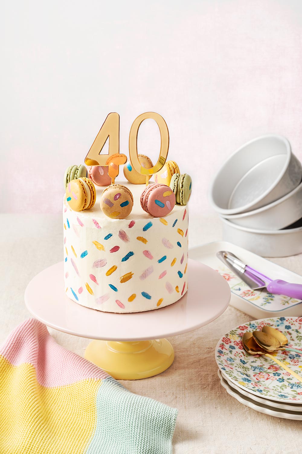 Tarta de cumpleaños confeti - Blog recetas María Lunarillos