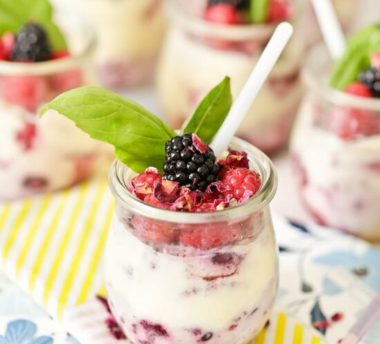 Receta tiramisú de frutos rojos