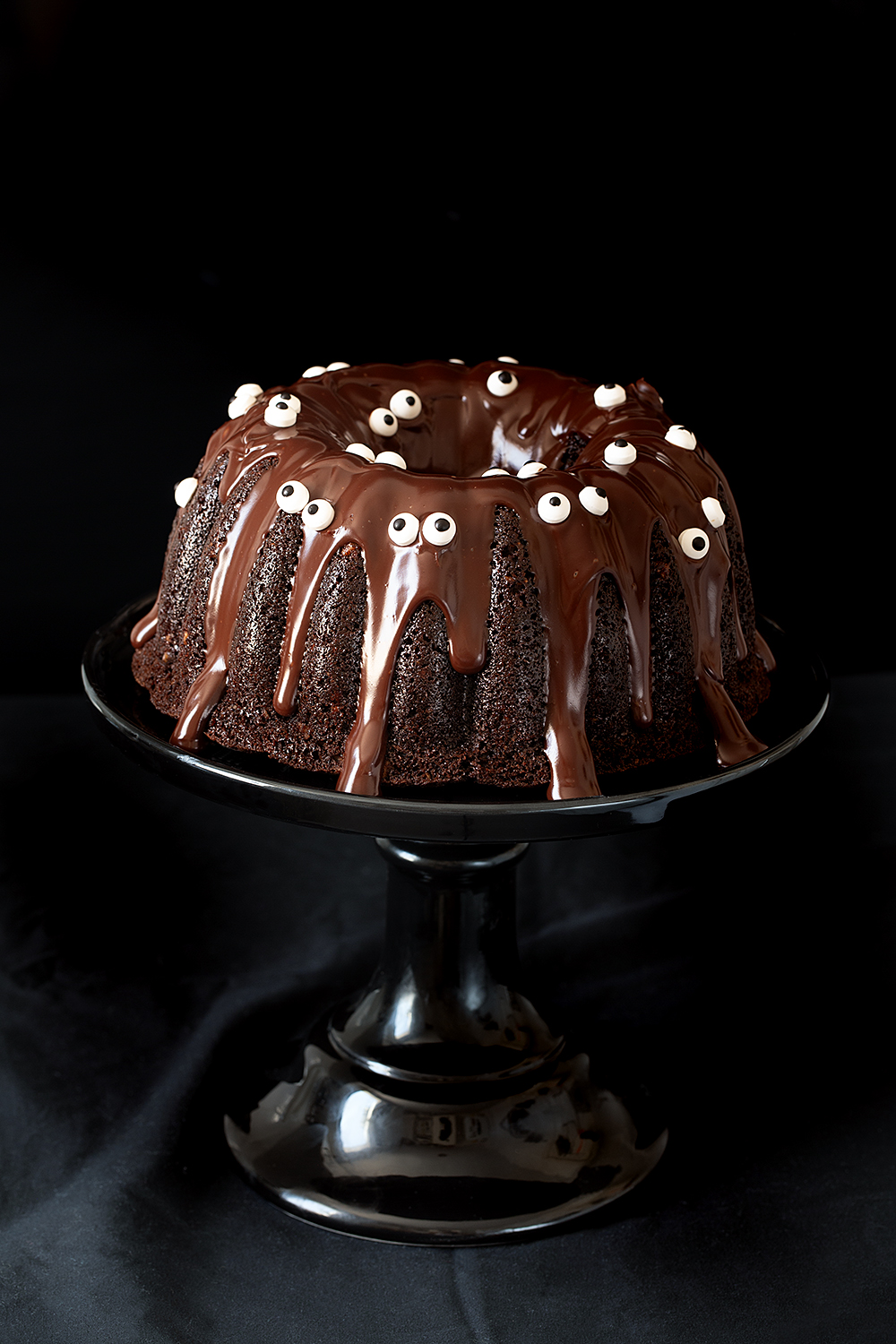 Receta de bundt cake de chocolate para Halloween