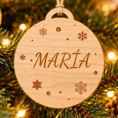 Bola personalizada para árbol de Navidad - Madera grabada - Copitos de nieve