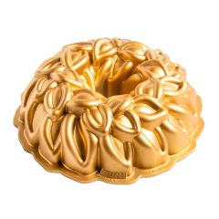 Molde Laurel Wreath Bundt Pan - Nordic Ware