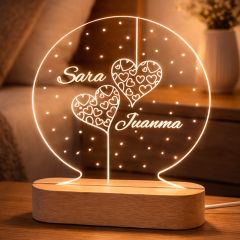 Lámpara personalizada redonda nombres San Valentín - Metacrilato y madera