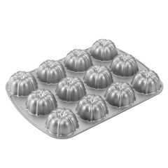 Molde Bundt Brownie Pan - Nordic Ware